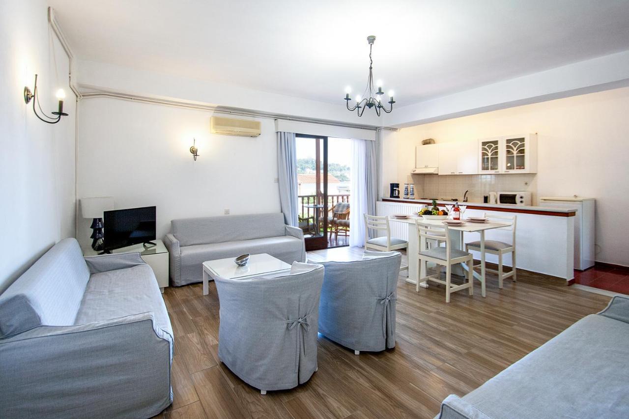 Chrissomalli Sofia Studios Skiathos Exterior foto