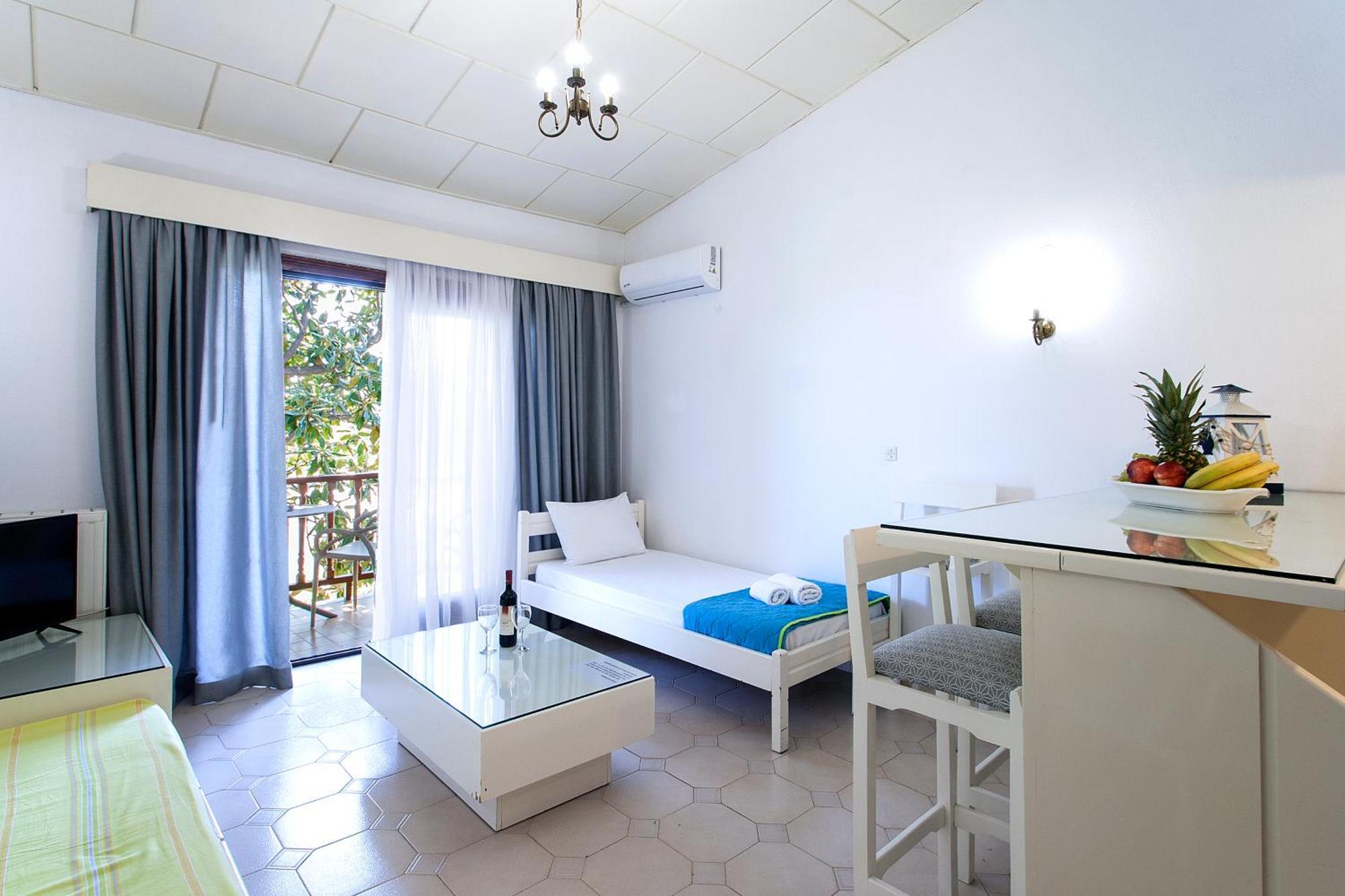Chrissomalli Sofia Studios Skiathos Exterior foto