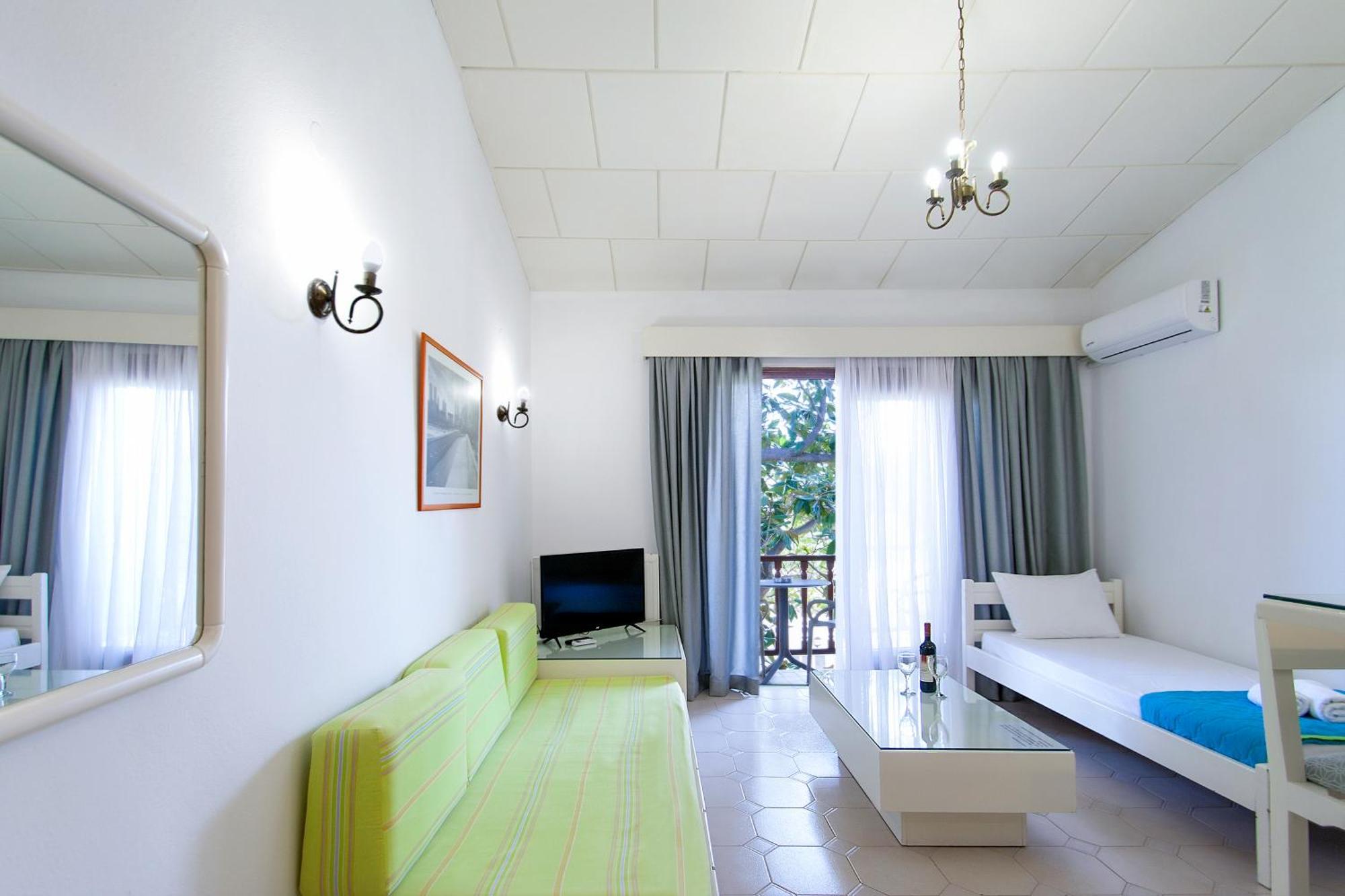 Chrissomalli Sofia Studios Skiathos Exterior foto