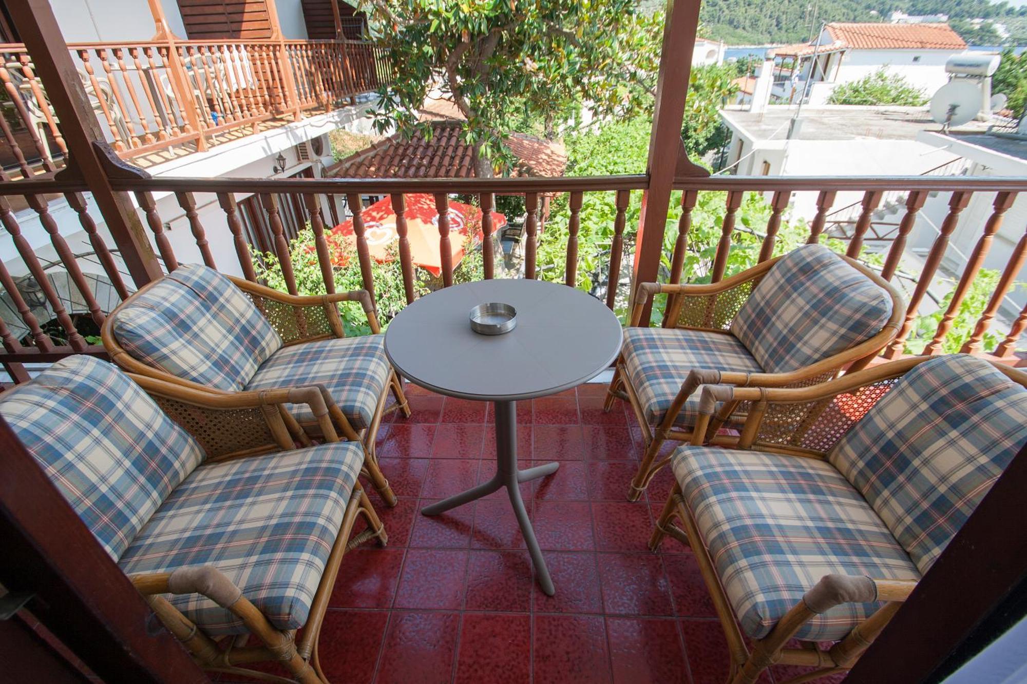 Chrissomalli Sofia Studios Skiathos Exterior foto